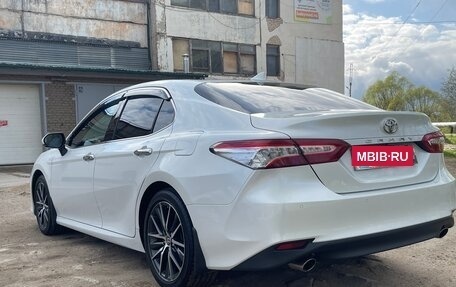 Toyota Camry, 2021 год, 4 450 000 рублей, 6 фотография