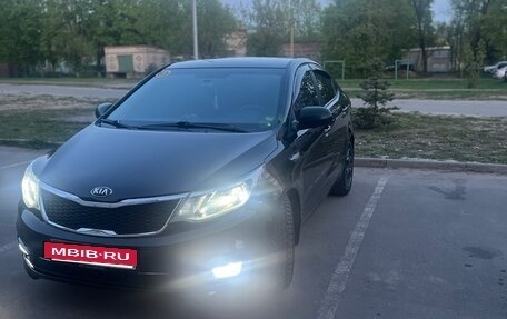 KIA Rio III рестайлинг, 2016 год, 1 050 000 рублей, 32 фотография