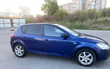 KIA cee'd I рестайлинг, 2008 год, 600 000 рублей, 15 фотография