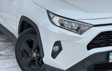 Toyota RAV4, 2020 год, 2 500 000 рублей, 22 фотография