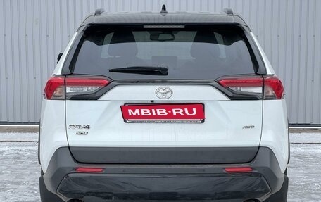 Toyota RAV4, 2020 год, 2 500 000 рублей, 14 фотография