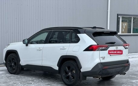 Toyota RAV4, 2020 год, 2 500 000 рублей, 18 фотография