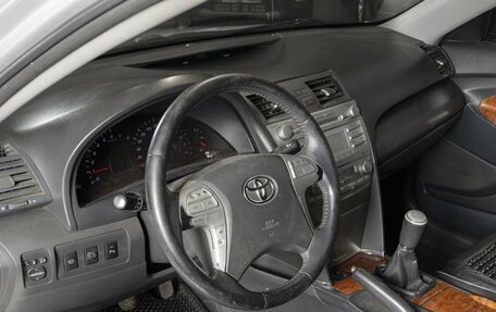 Toyota Camry, 2010 год, 1 085 000 рублей, 4 фотография