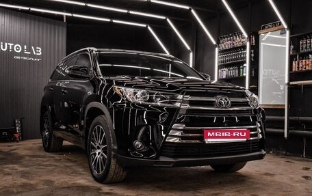 Toyota Highlander III, 2018 год, 4 750 000 рублей, 8 фотография