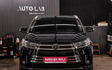 Toyota Highlander III, 2018 год, 4 750 000 рублей, 10 фотография