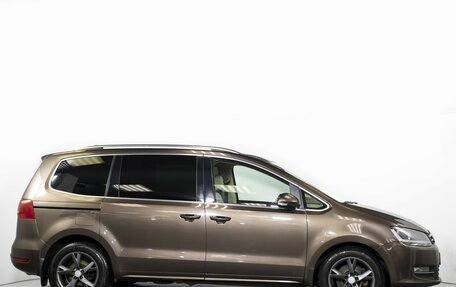 Volkswagen Sharan II, 2011 год, 1 750 000 рублей, 4 фотография