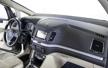 Volkswagen Sharan II, 2011 год, 1 750 000 рублей, 9 фотография