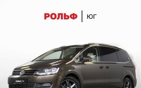 Volkswagen Sharan II, 2011 год, 1 750 000 рублей, 34 фотография