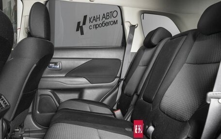 Mitsubishi Outlander III рестайлинг 3, 2019 год, 2 095 000 рублей, 17 фотография
