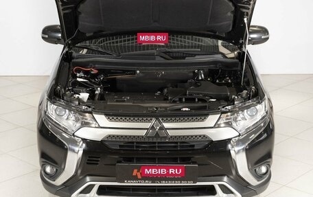 Mitsubishi Outlander III рестайлинг 3, 2019 год, 2 095 000 рублей, 13 фотография
