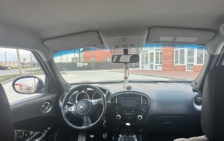 Nissan Juke II, 2011 год, 850 000 рублей, 13 фотография