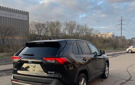 Toyota RAV4, 2022 год, 2 729 000 рублей, 9 фотография