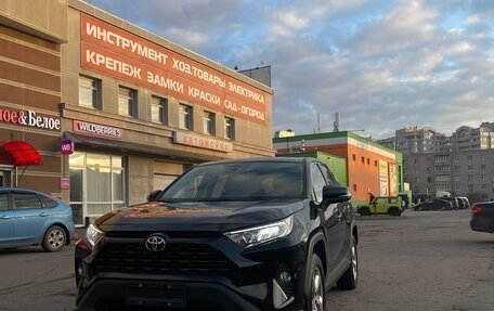 Toyota RAV4, 2022 год, 2 729 000 рублей, 4 фотография