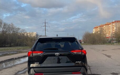 Toyota RAV4, 2022 год, 2 729 000 рублей, 10 фотография