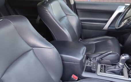 Toyota Land Cruiser Prado 150 рестайлинг 2, 2018 год, 6 450 000 рублей, 1 фотография