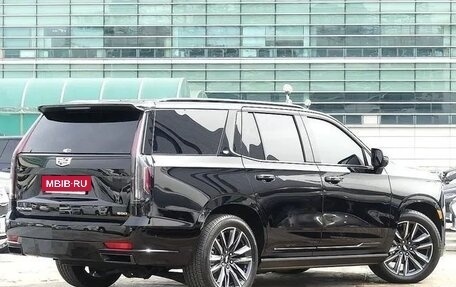 Cadillac Escalade V, 2022 год, 11 355 602 рублей, 3 фотография