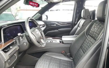 Cadillac Escalade V, 2022 год, 11 355 602 рублей, 6 фотография