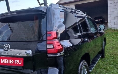 Toyota Land Cruiser Prado 150 рестайлинг 2, 2018 год, 6 450 000 рублей, 8 фотография