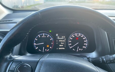 Toyota RAV4, 2017 год, 2 050 000 рублей, 8 фотография