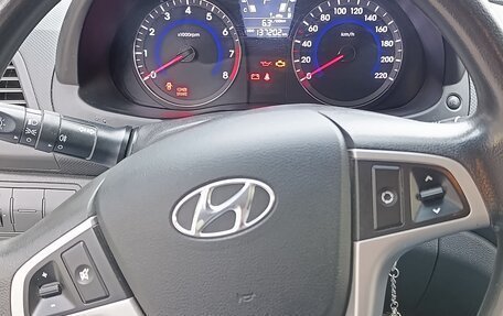 Hyundai Solaris II рестайлинг, 2013 год, 1 040 000 рублей, 8 фотография