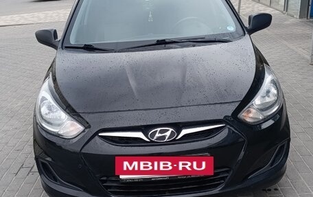 Hyundai Solaris II рестайлинг, 2013 год, 1 040 000 рублей, 13 фотография