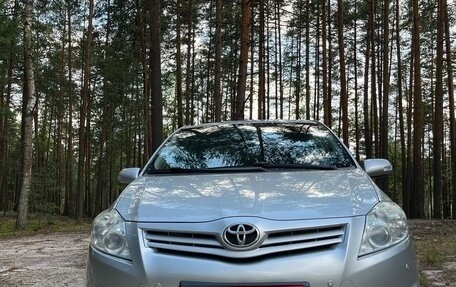 Toyota Auris II, 2012 год, 1 550 000 рублей, 2 фотография
