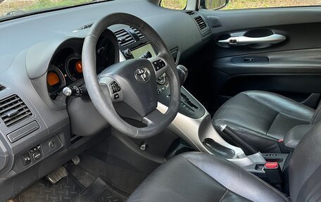 Toyota Auris II, 2012 год, 1 550 000 рублей, 14 фотография