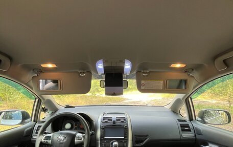 Toyota Auris II, 2012 год, 1 550 000 рублей, 28 фотография