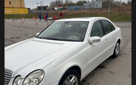 Mercedes-Benz E-Класс, 2005 год, 1 000 000 рублей, 4 фотография