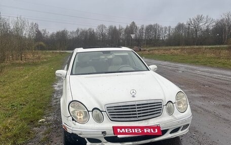 Mercedes-Benz E-Класс, 2005 год, 1 000 000 рублей, 3 фотография