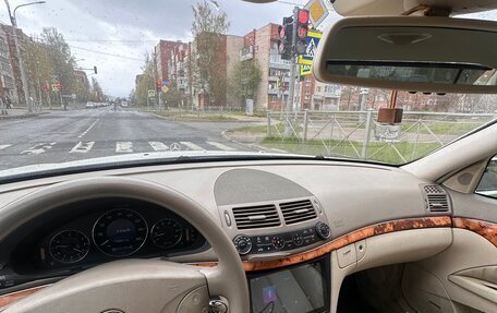 Mercedes-Benz E-Класс, 2005 год, 1 000 000 рублей, 17 фотография
