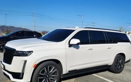 Cadillac Escalade V, 2022 год, 15 851 438 рублей, 2 фотография