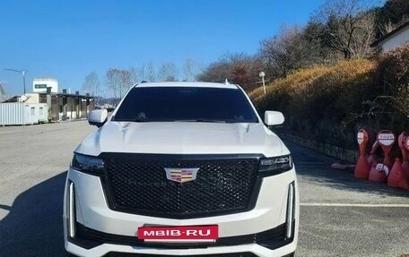 Cadillac Escalade V, 2022 год, 15 851 438 рублей, 3 фотография