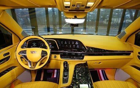 Cadillac Escalade V, 2022 год, 15 458 294 рублей, 12 фотография
