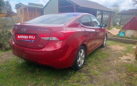 Hyundai Elantra V, 2011 год, 980 000 рублей, 2 фотография