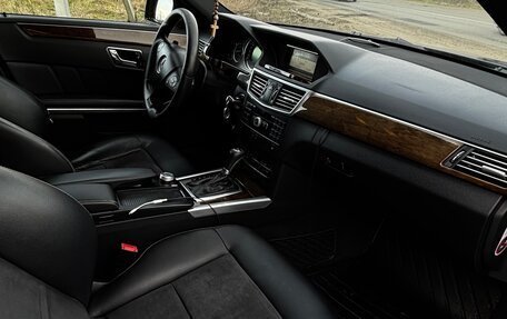 Mercedes-Benz E-Класс, 2010 год, 1 290 000 рублей, 8 фотография