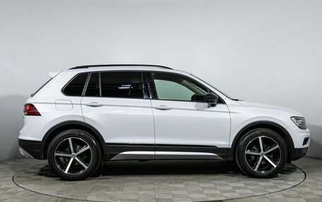 Volkswagen Tiguan II, 2019 год, 2 369 000 рублей, 4 фотография