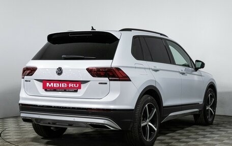 Volkswagen Tiguan II, 2019 год, 2 369 000 рублей, 5 фотография