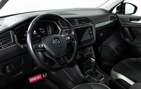 Volkswagen Tiguan II, 2019 год, 2 369 000 рублей, 11 фотография