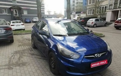 Hyundai Solaris II рестайлинг, 2012 год, 1 фотография