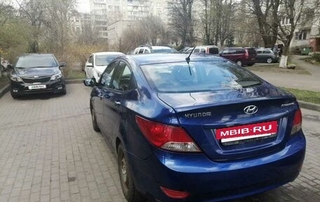Hyundai Solaris II рестайлинг, 2012 год, 5 фотография