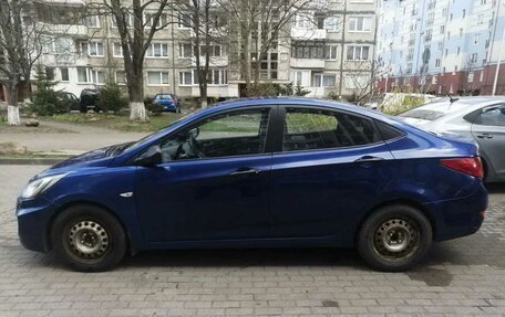 Hyundai Solaris II рестайлинг, 2012 год, 8 фотография