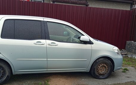 Toyota Raum II, 2006 год, 530 000 рублей, 2 фотография