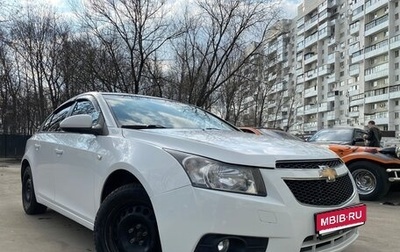 Chevrolet Cruze II, 2010 год, 689 000 рублей, 1 фотография