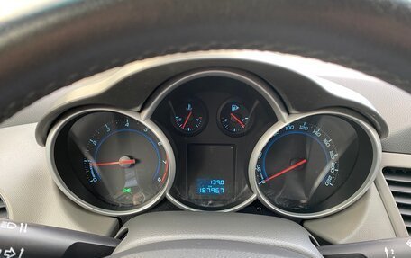 Chevrolet Cruze II, 2010 год, 689 000 рублей, 27 фотография