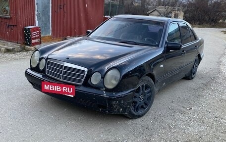 Mercedes-Benz E-Класс, 1996 год, 350 000 рублей, 3 фотография