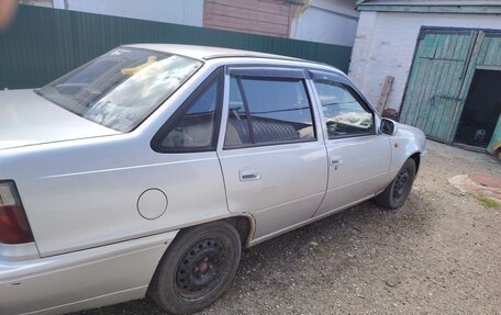 Daewoo Nexia I рестайлинг, 2001 год, 195 000 рублей, 4 фотография