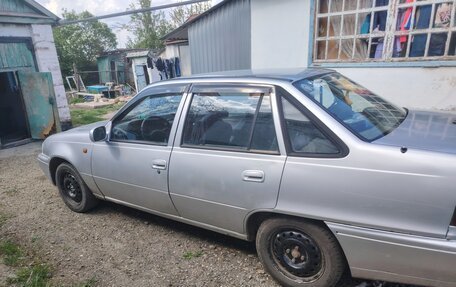 Daewoo Nexia I рестайлинг, 2001 год, 195 000 рублей, 2 фотография