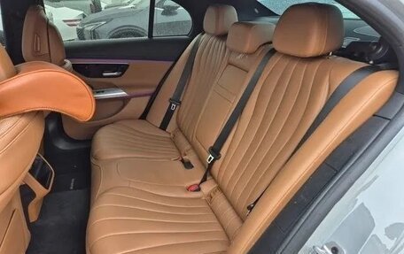 Mercedes-Benz E-Класс, 2024 год, 9 100 000 рублей, 13 фотография