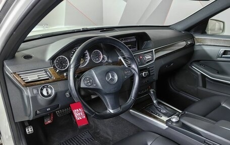 Mercedes-Benz E-Класс, 2011 год, 1 445 000 рублей, 14 фотография